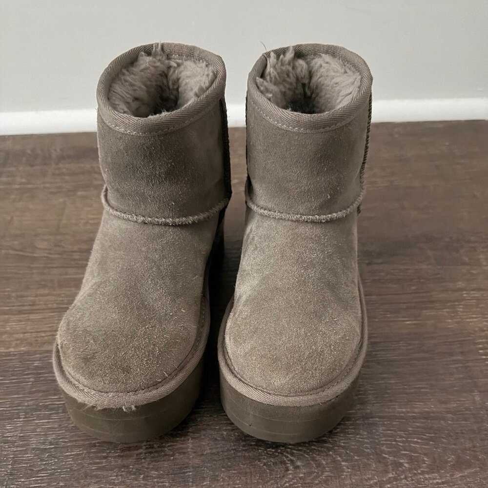 UGG Classic Mini Platform Boots Gray